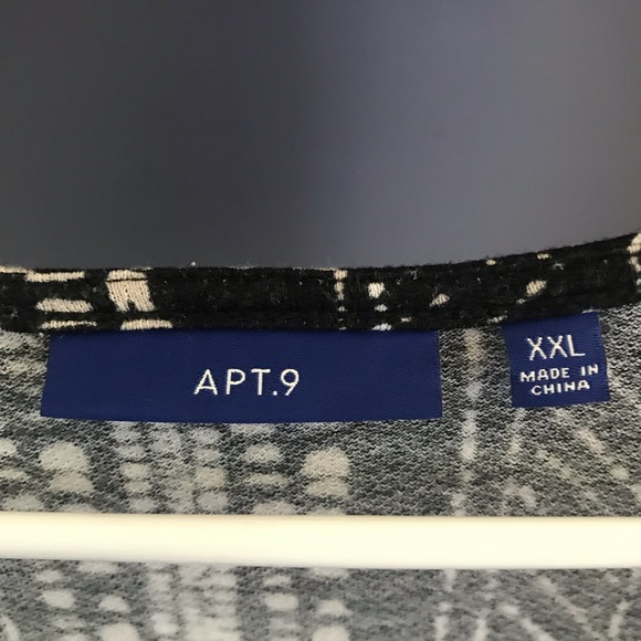 Apt. 9 short romper - Picture 4 of 4